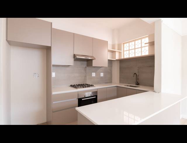 2 bed property to rent in SEA POINT